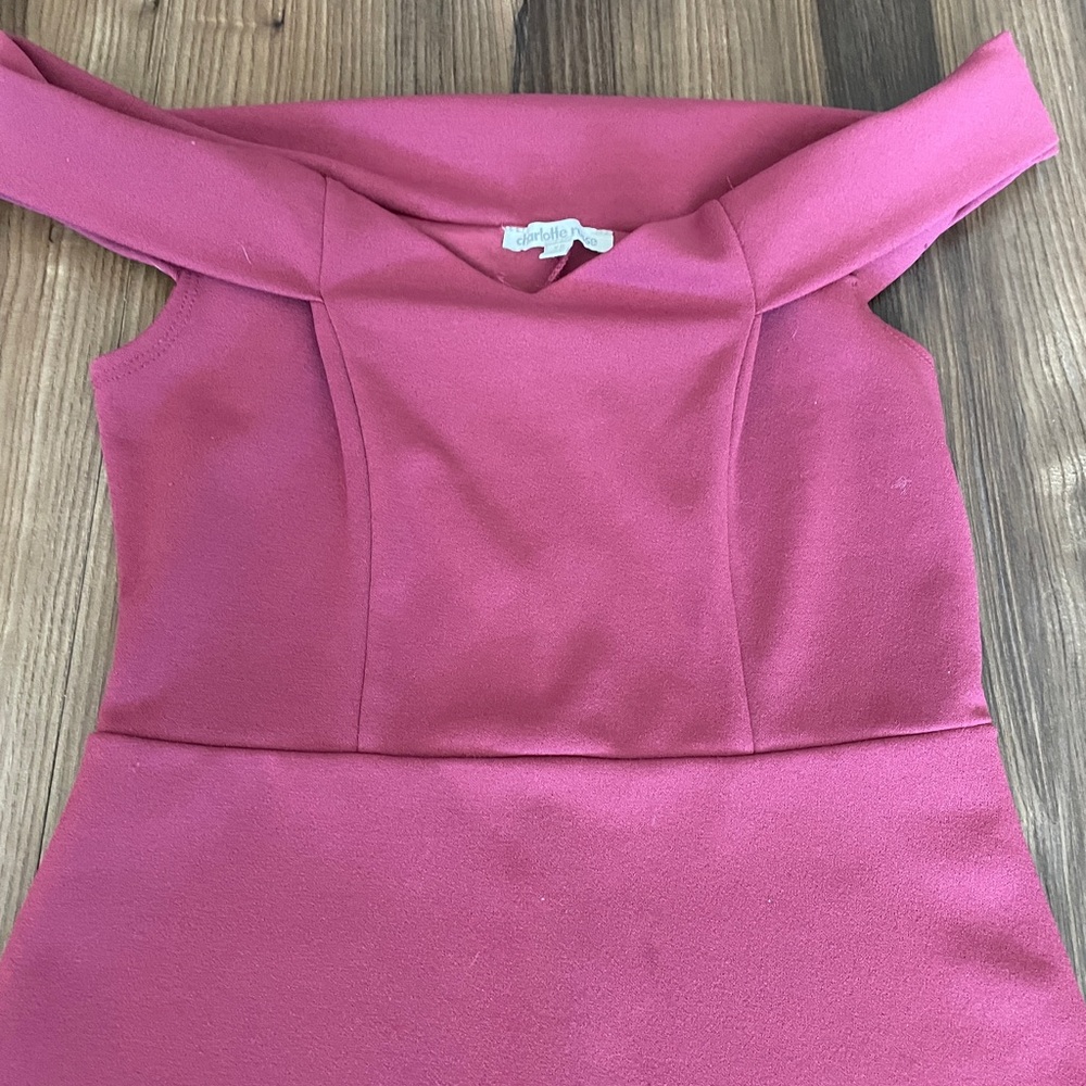 Off-Shoulder Pink Dress - Picture 3 of 4
